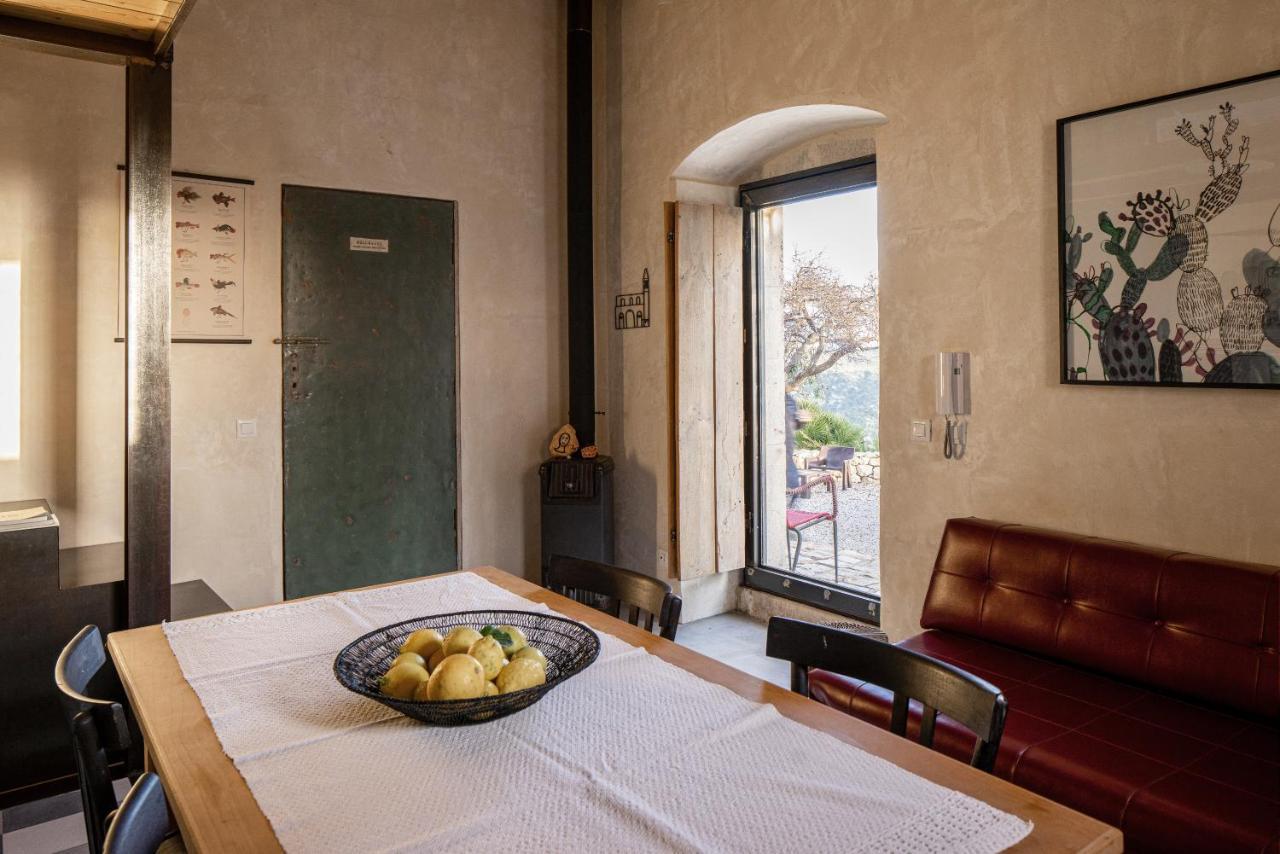 Casina Lanterne Apartment Marina di Ragusa Bagian luar foto